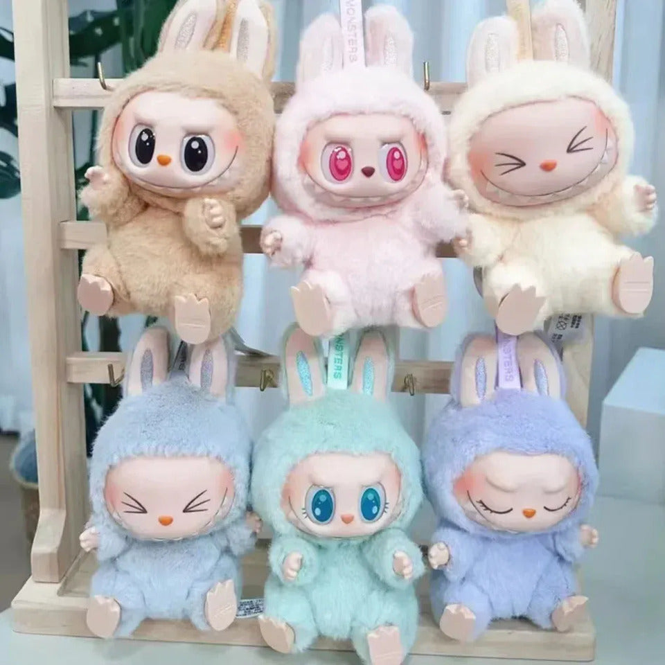 Populiari anime figūrėlė Labubu 'Have A Seat' – pakabukas iš PVC