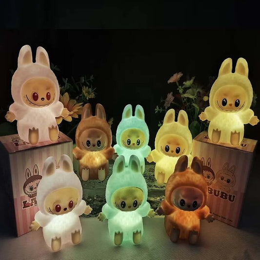 Labubu The Monsters naktinė lempa iš PVC